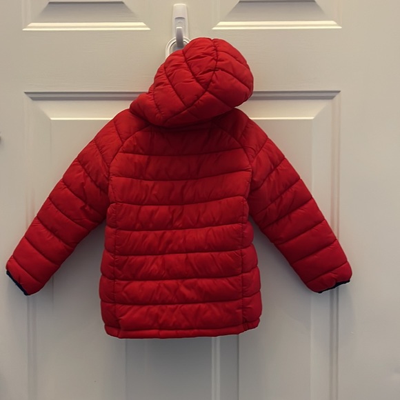 Primark red puffy jacket size 24-36 months - Picture 2 of 3